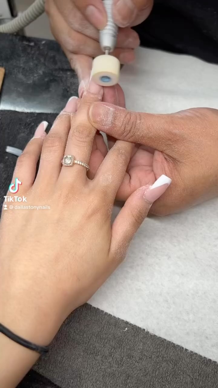 Tony Nguyen nail art